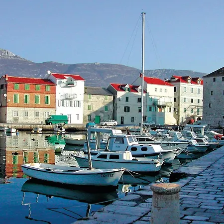 Stunning In Kastel Novi Apartment Kastela